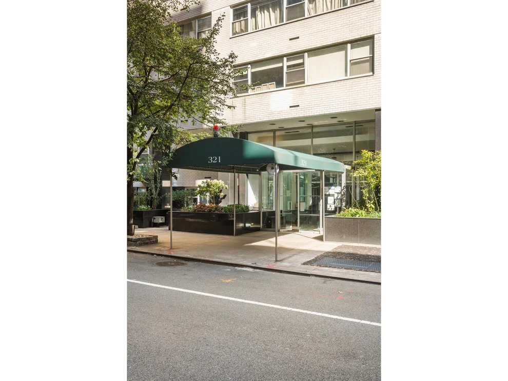 Unit for sale at 321 E 48TH Street, Manhattan, NY 10017