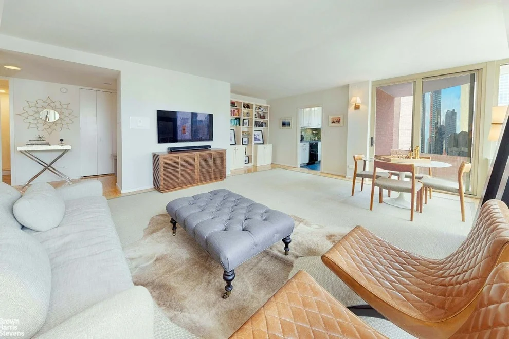 Unit for sale at 236 E 47TH Street, Manhattan, NY 10017