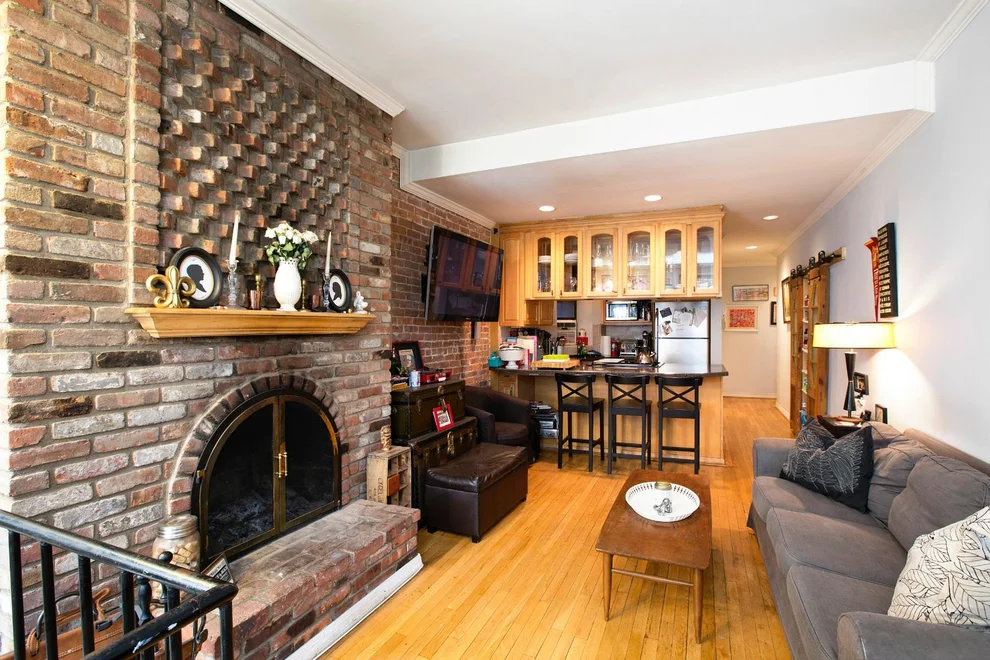 Unit for sale at 226 E 95th Street, Manhattan, NY 10128