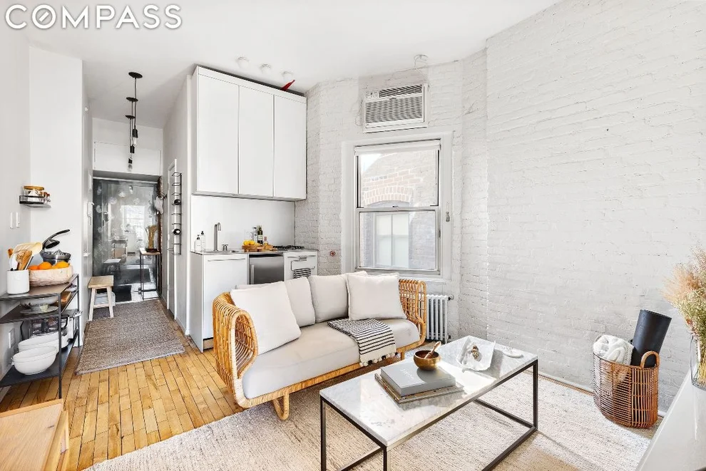 Unit for sale at 77 Perry Street, Manhattan, NY 10014