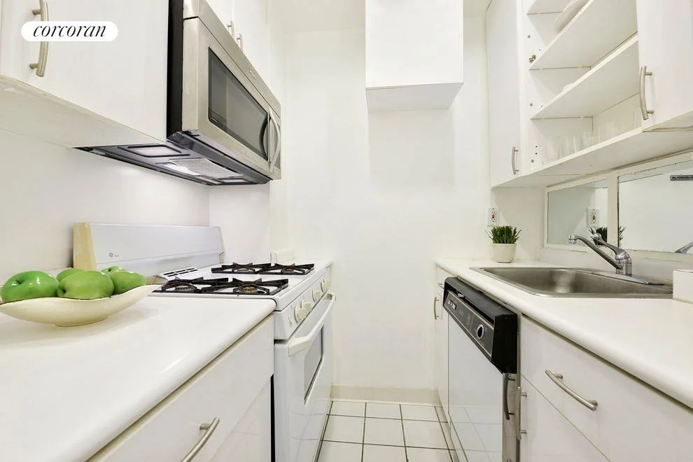 Unit for sale at 100 CENTRAL Park S, Manhattan, NY 10019