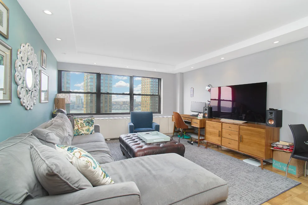 Unit for sale at 165 W End Avenue, Manhattan, NY 10023