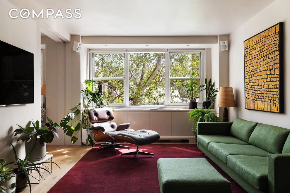 Unit for sale at 360 W 22nd Street, Manhattan, NY 10011