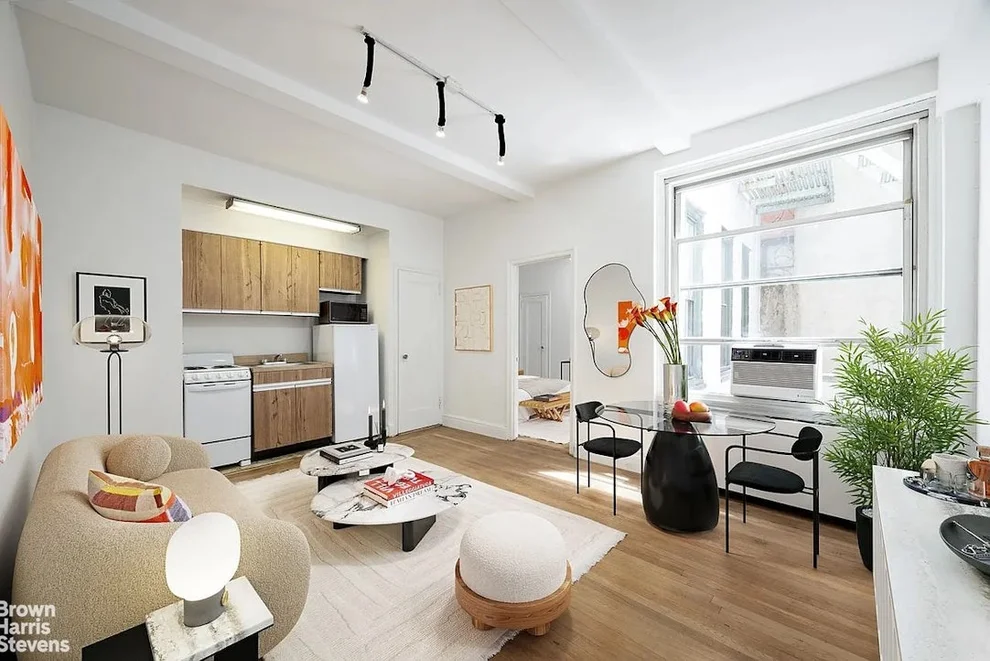Unit for sale at 325 W 45TH Street, Manhattan, NY 10036