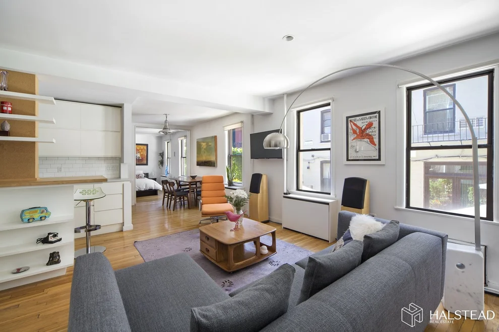 Unit for sale at 309 W 20TH Street, Manhattan, NY 10011