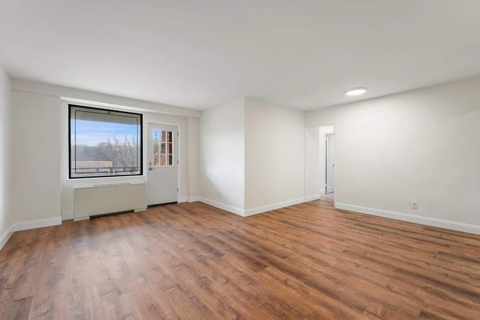 Unit for sale at 4901 Henry Hudson Parkway W, Bronx, NY 10471