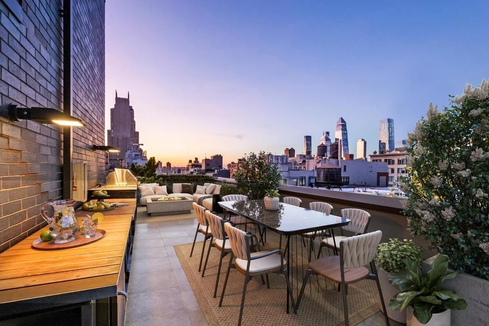 Unit for sale at 100 W 18th Street, Manhattan, NY 10011