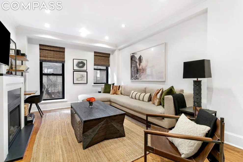 Unit for sale at 250 W 16th Street, Manhattan, NY 10011