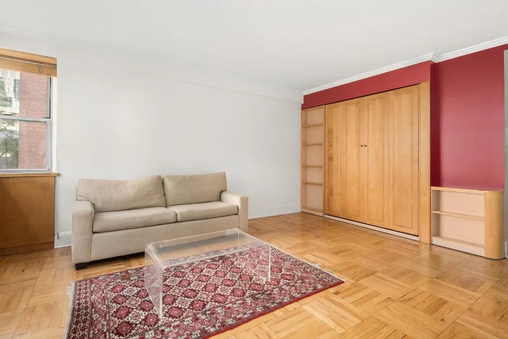 Unit for sale at 345 W 58th Street, Manhattan, NY 10019