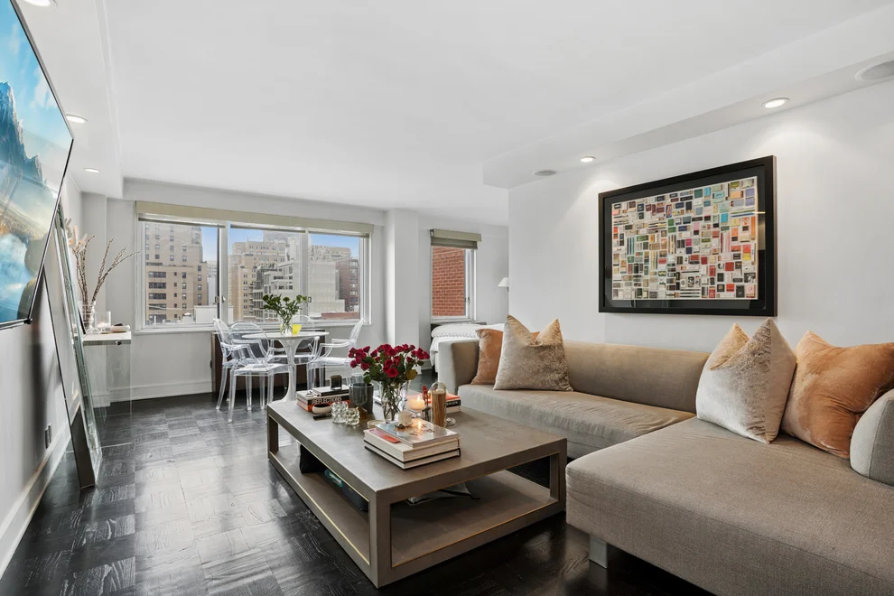 Unit for sale at 201 E 25TH Street, Manhattan, NY 10010