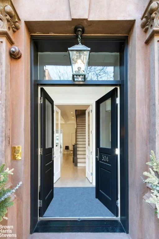 Unit for sale at 304 W 90TH Street, Manhattan, NY 10024
