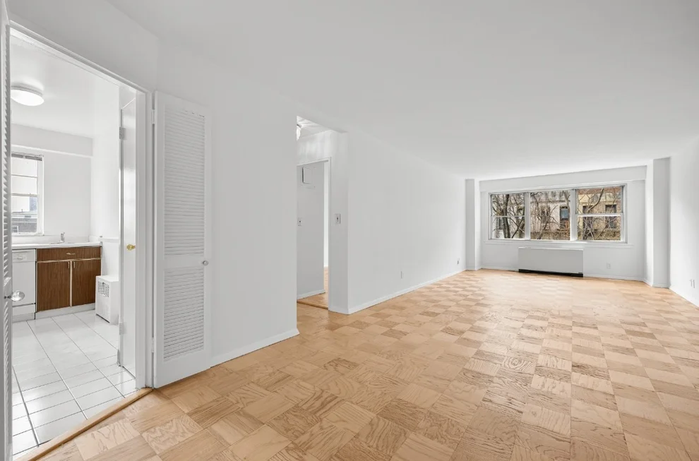 Unit for sale at 520 E 76th Street, Manhattan, NY 10021