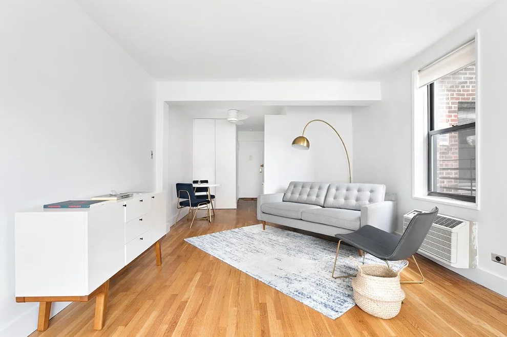 Unit for sale at 100 Bank Street, Manhattan, NY 10014