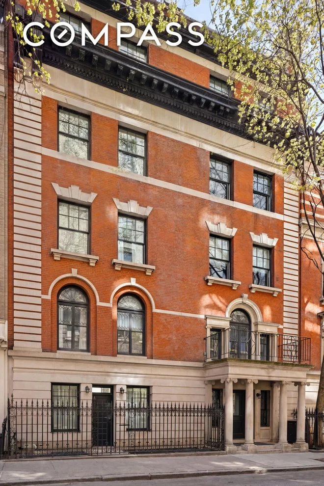 Unit for sale at 272 W 91st Street, Manhattan, NY 10024
