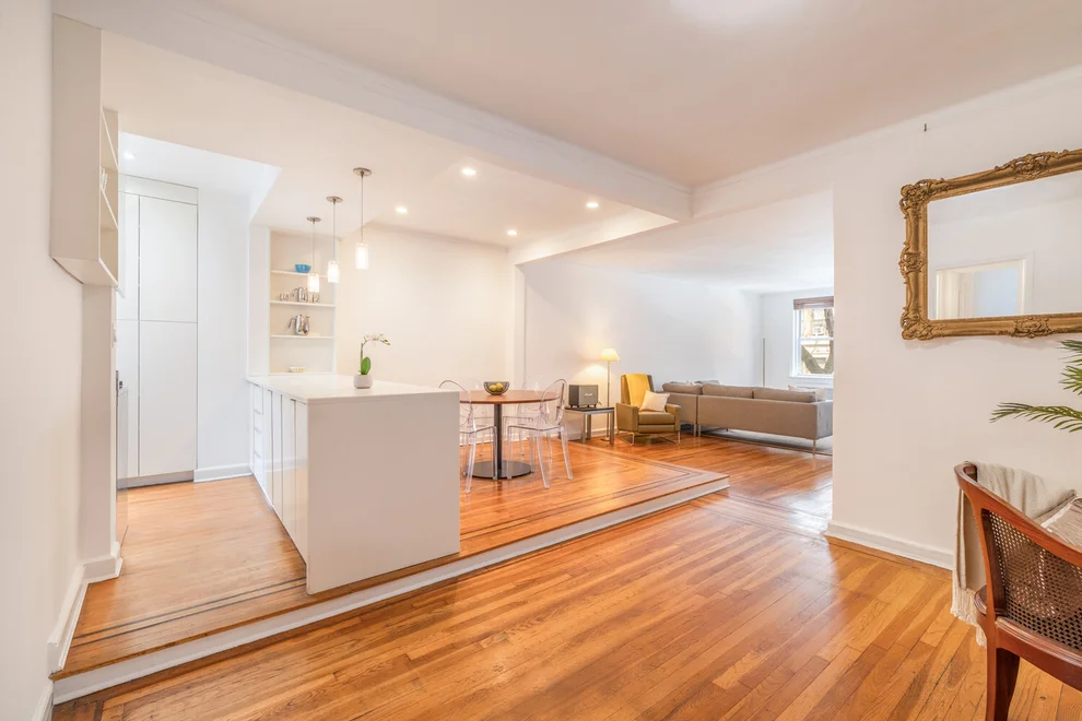 Unit for sale at 310 W 55TH Street, Manhattan, NY 10019