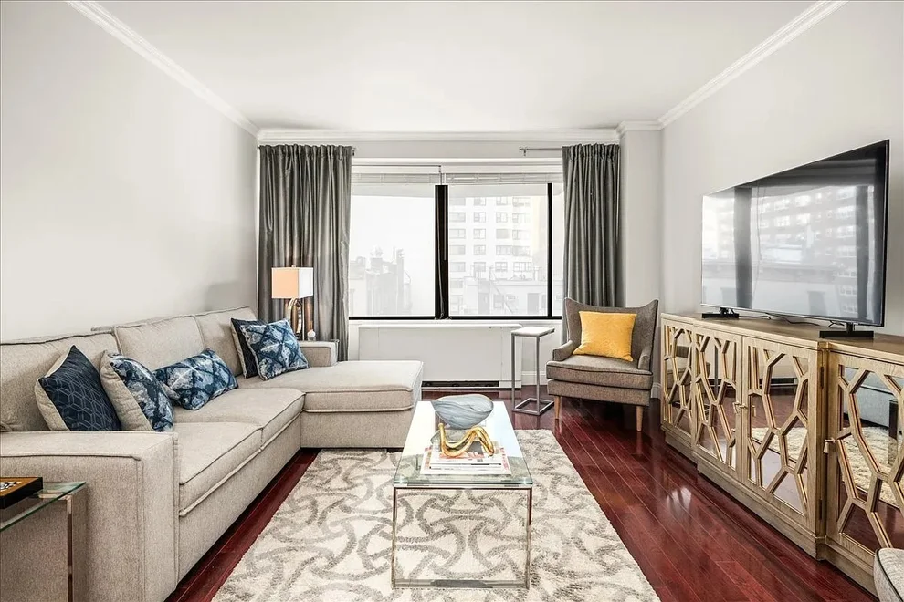 Unit for sale at 203 E 72ND Street, Manhattan, NY 10021