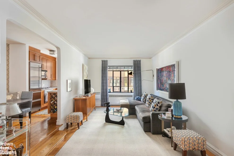 Unit for sale at 250 W 24TH Street, Manhattan, NY 10011