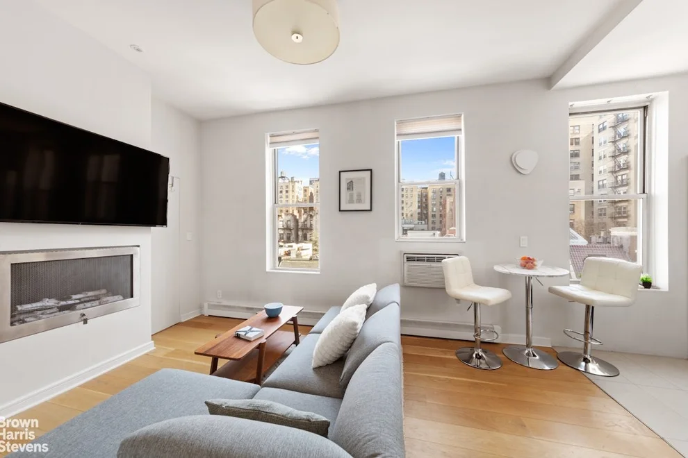 Unit for sale at 320 W 84TH Street, Manhattan, NY 10024