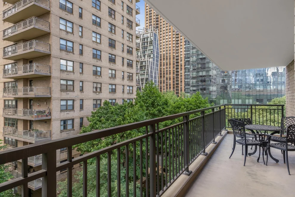 Unit for sale at 142 W END Avenue, Manhattan, NY 10023