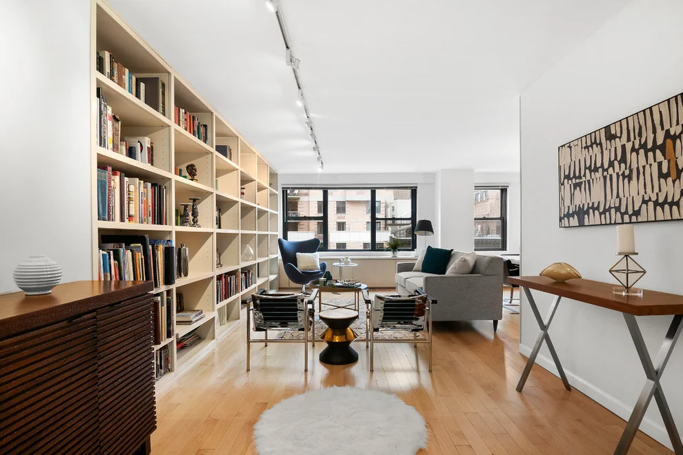 Unit for sale at 201 E 25th Street, Manhattan, NY 10010