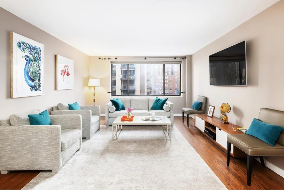 Unit for sale at 211 W 71ST Street, Manhattan, NY 10023