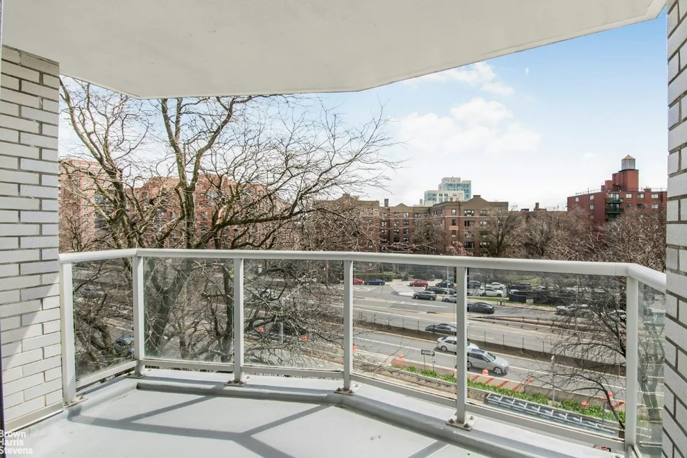 Unit for sale at 3333 HENRY HUDSON Parkway, Bronx, NY 10463