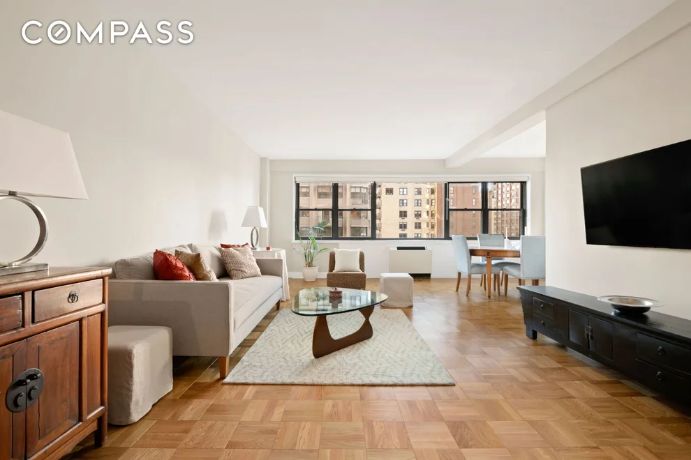Unit for sale at 165 E 72nd Street, Manhattan, NY 10021
