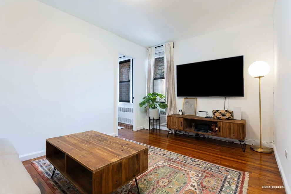 Unit for sale at 515 E 7th Street, Brooklyn, NY 11218