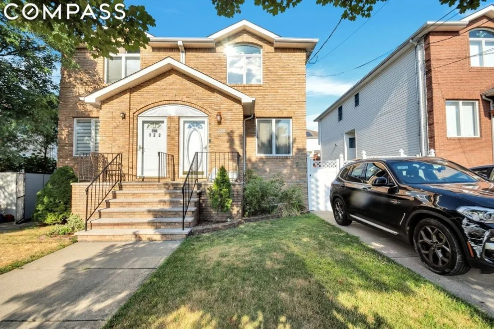 Unit for sale at 125 Wellbrook Avenue, StatenIsland, NY 10314