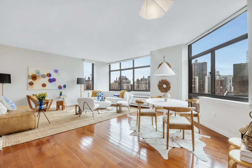Unit for sale at 303 E 43rd Street, Manhattan, NY 10017