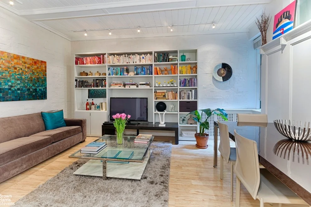 Unit for sale at 15 E 10TH Street, Manhattan, NY 10003