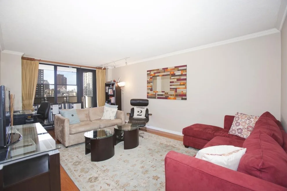 Unit for sale at 301 E 87TH Street, Manhattan, NY 10128