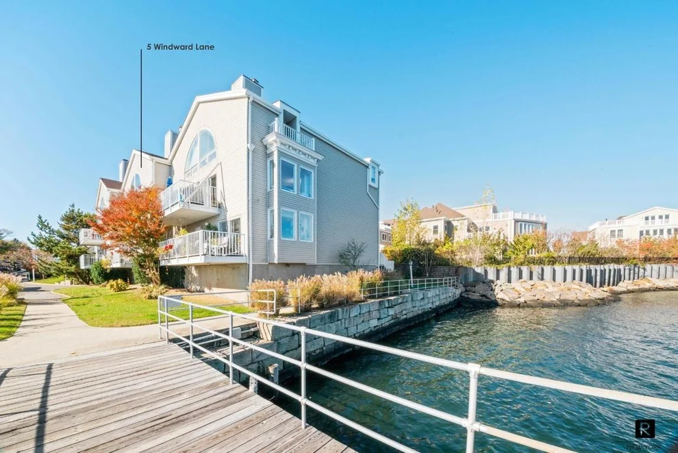 Unit for sale at 5 Windward Lane, Bronx, NY 10464