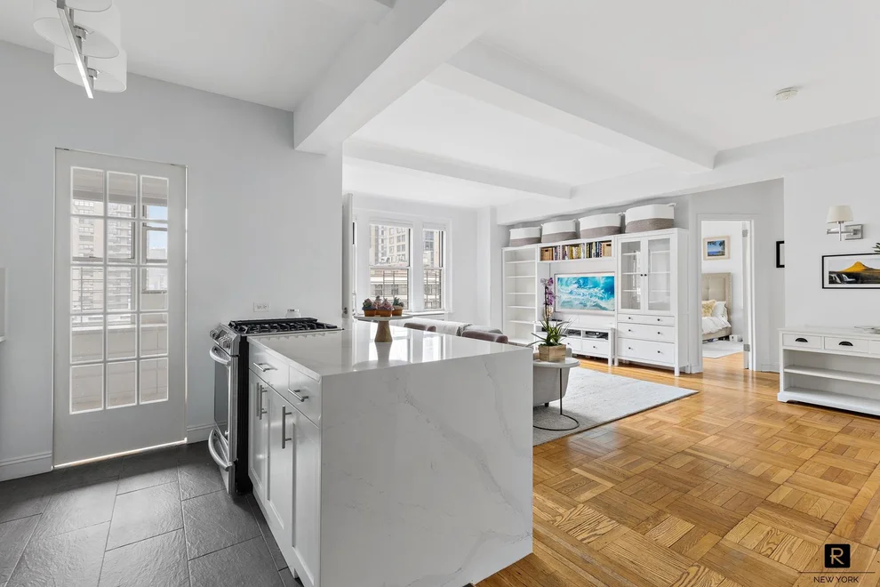 Unit for sale at 330 W 72nd Street, Manhattan, NY 10023