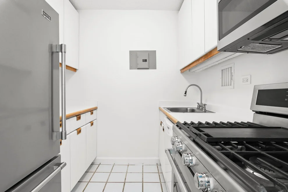 Unit for sale at 45 W 67TH Street, Manhattan, NY 10023