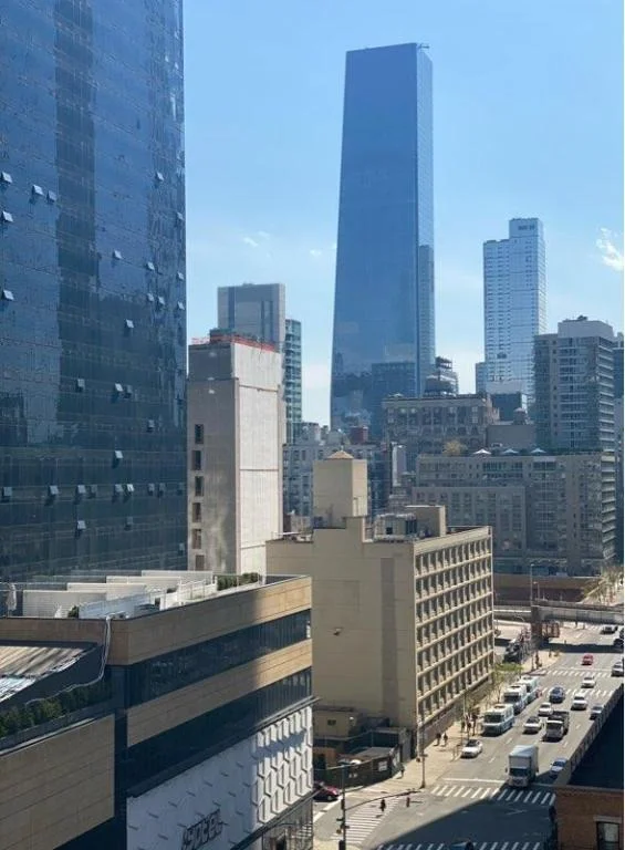 Unit for sale at 500 W 43rd Street, Manhattan, NY 10036