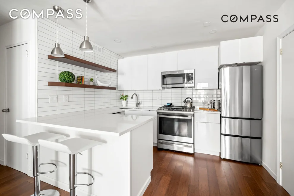 Unit for sale at 302 E 88th Street, Manhattan, NY 10128