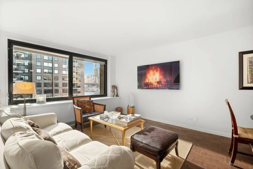 Unit for sale at 531 MAIN Street, Manhattan, NY 10044