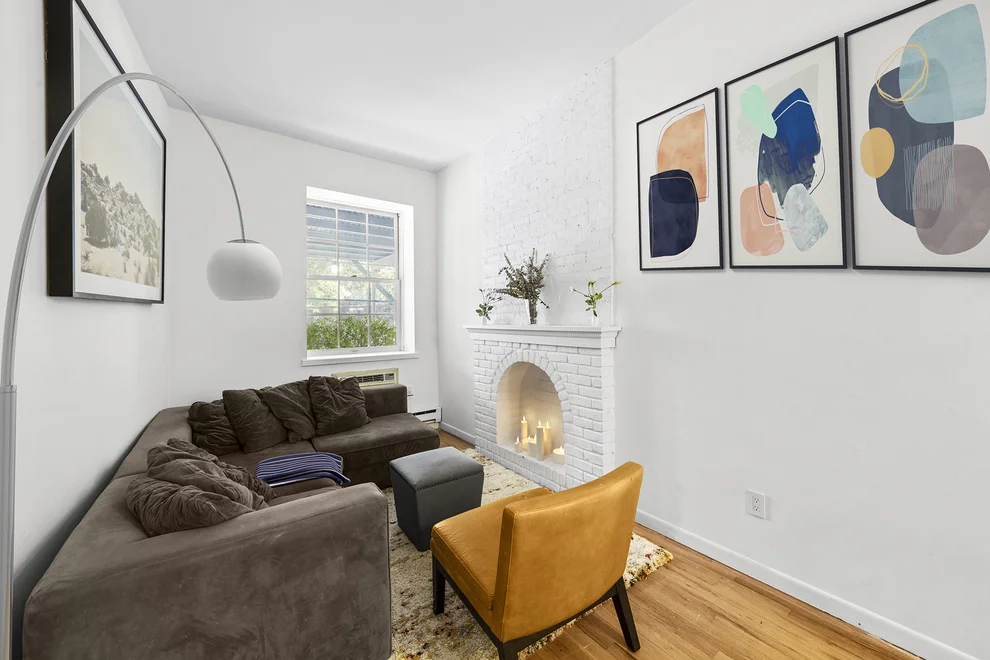Unit for sale at 331 W 21ST Street, Manhattan, NY 10011