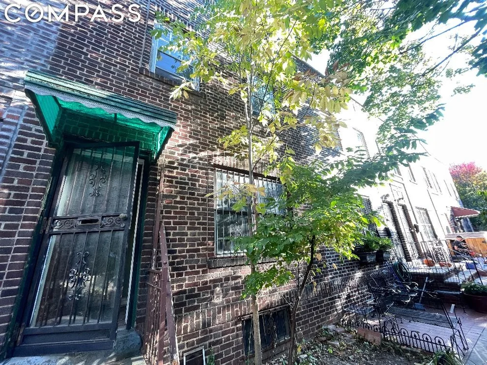 Unit for sale at 9 Roosevelt Court, Brooklyn, NY 11232