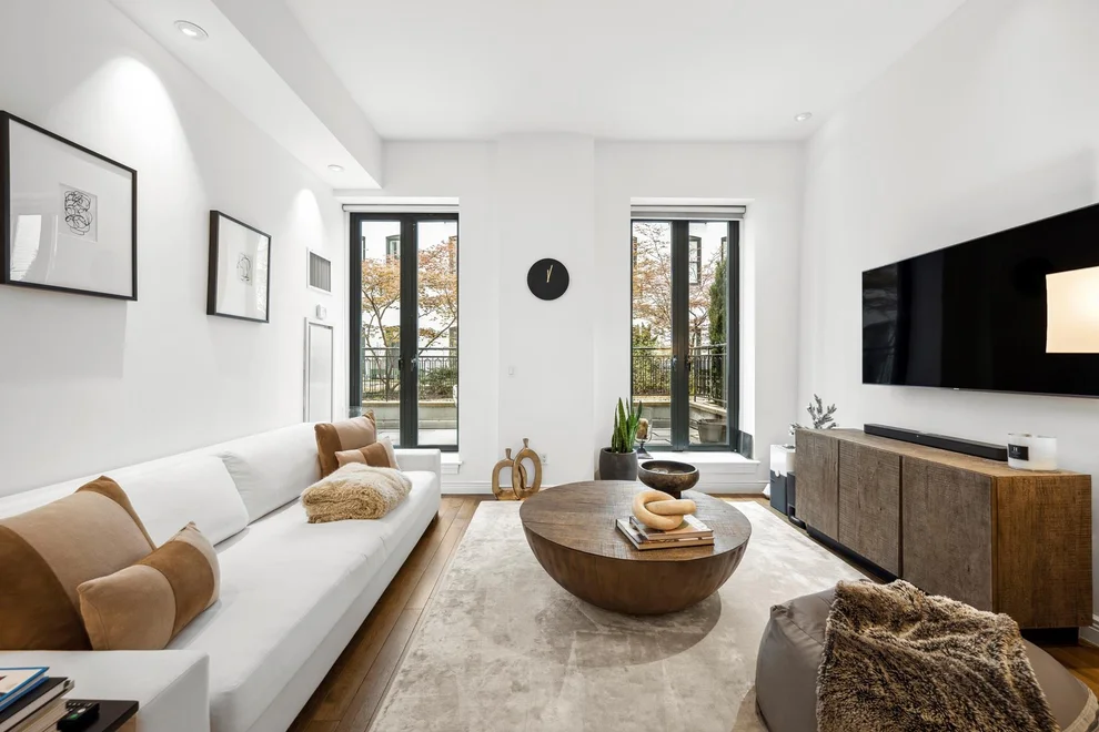 Unit for sale at 225 5TH Avenue, Manhattan, NY 10010