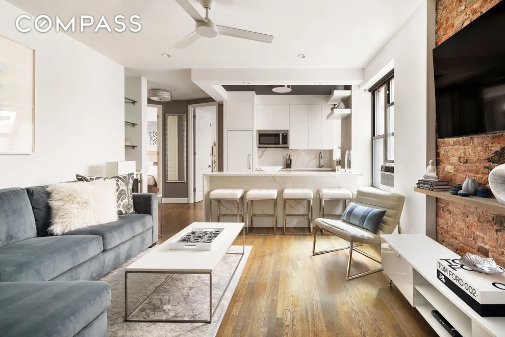 Unit for sale at 270 W 11th Street, Manhattan, NY 10014