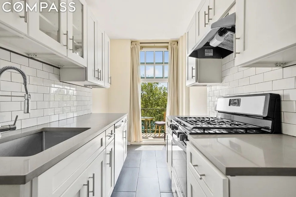 Unit for sale at 516 E 78th Street, Manhattan, NY 10075