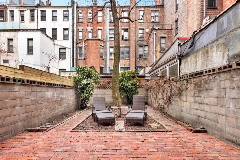 Unit for sale at 105 W 70TH Street, Manhattan, NY 10023
