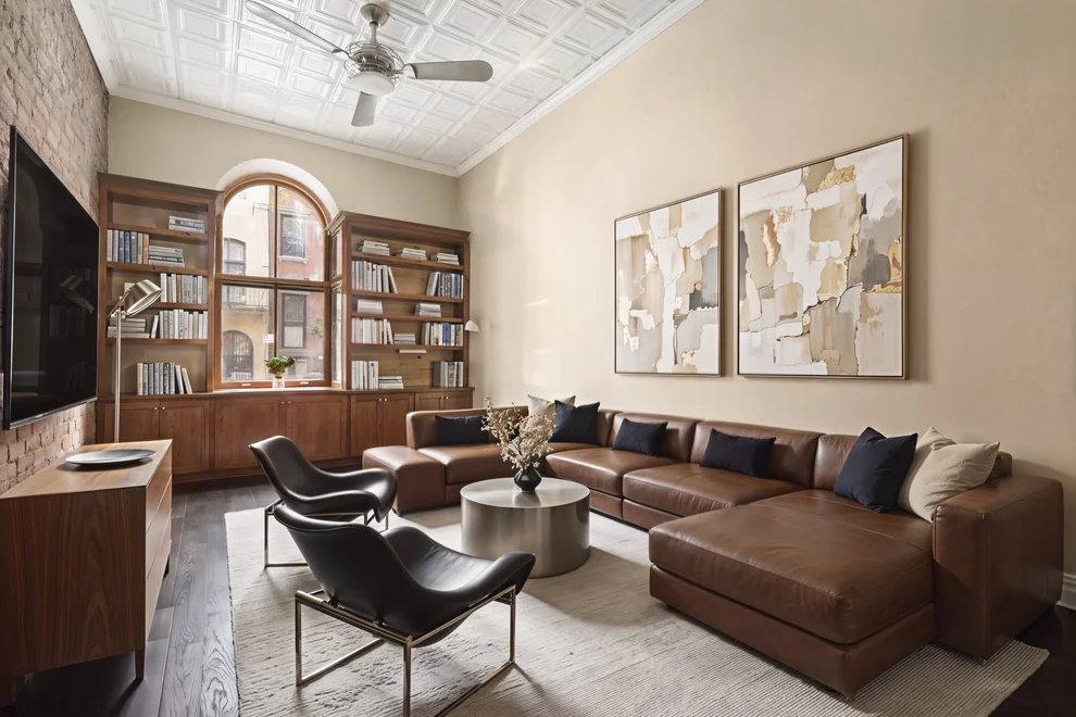 Unit for sale at 215 E 17TH Street, Manhattan, NY 10003