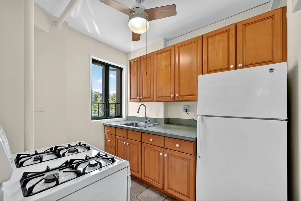 Unit for sale at 1555 Unionport Road, Bronx, NY 10462