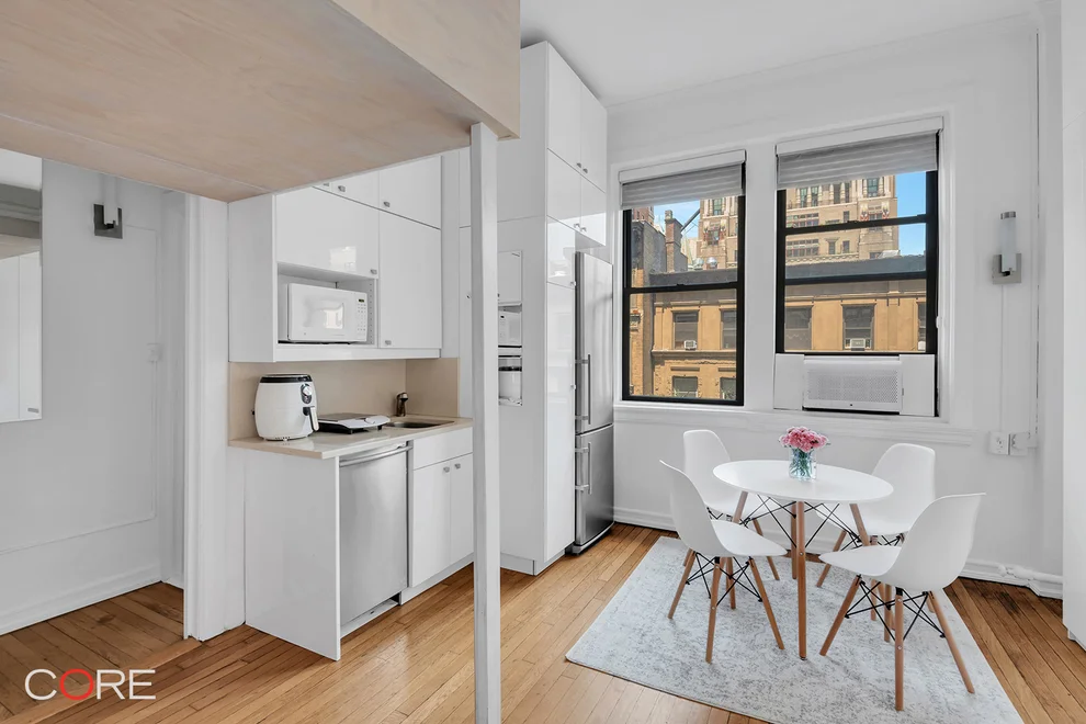 Unit for sale at 140 W 69TH Street, Manhattan, NY 10023