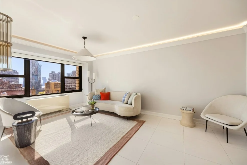 Unit for sale at 160 E 38TH Street, Manhattan, NY 10016