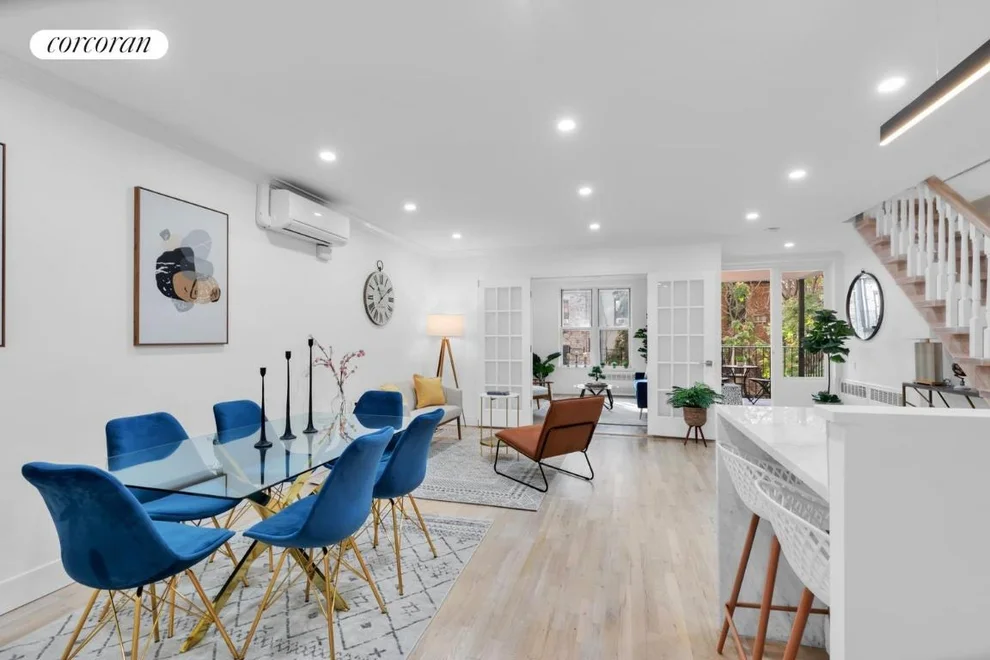 Unit for sale at 252 W 74th Street, Manhattan, NY 10023