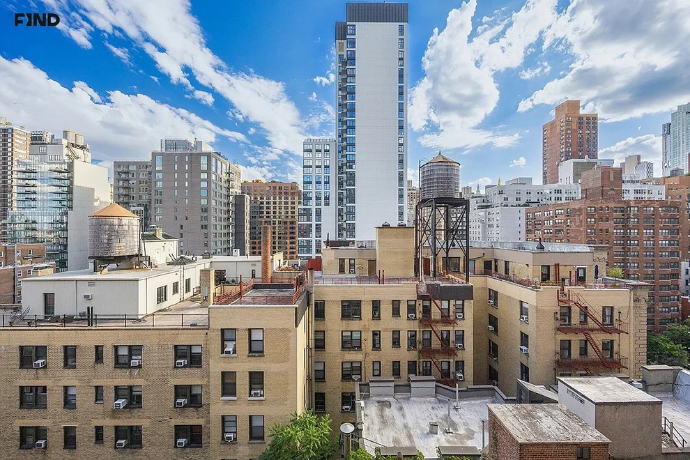Unit for sale at 200 E 36th Street, Manhattan, NY 10016